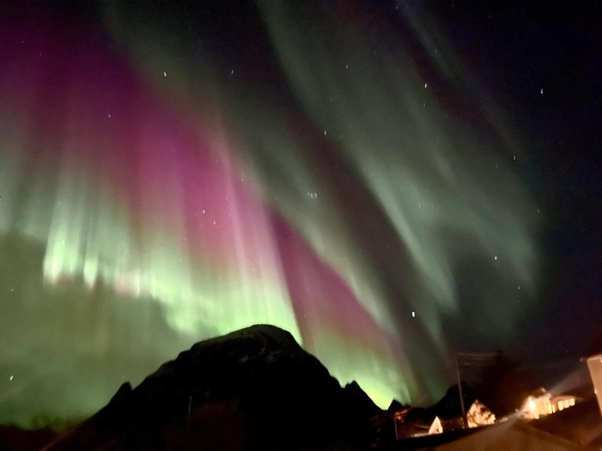 A, The Far End Of Lofoten, Top Apartment. Sørvågen 外观 照片